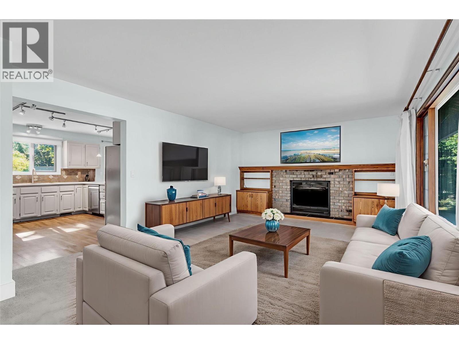  2605 Alberta Court, Kelowna