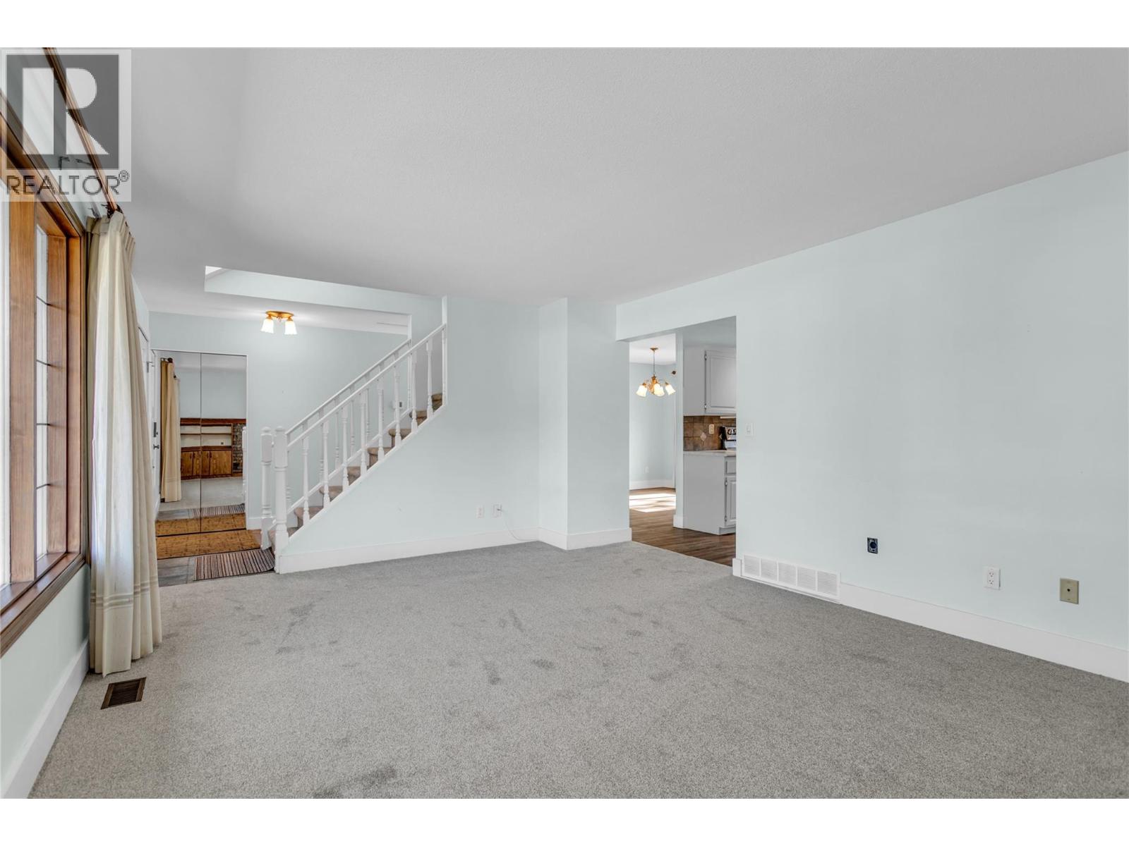  2605 Alberta Court, Kelowna