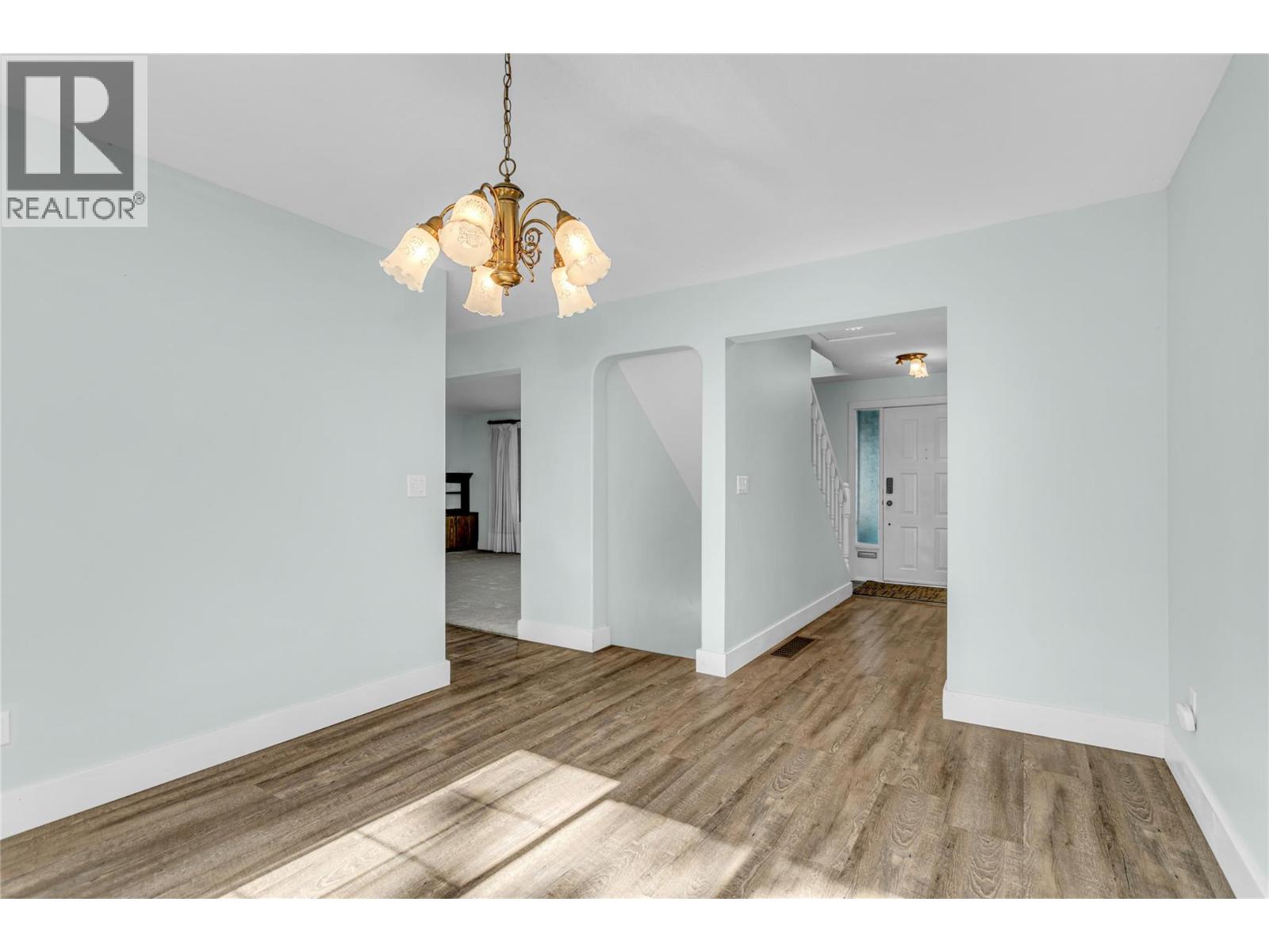  2605 Alberta Court, Kelowna