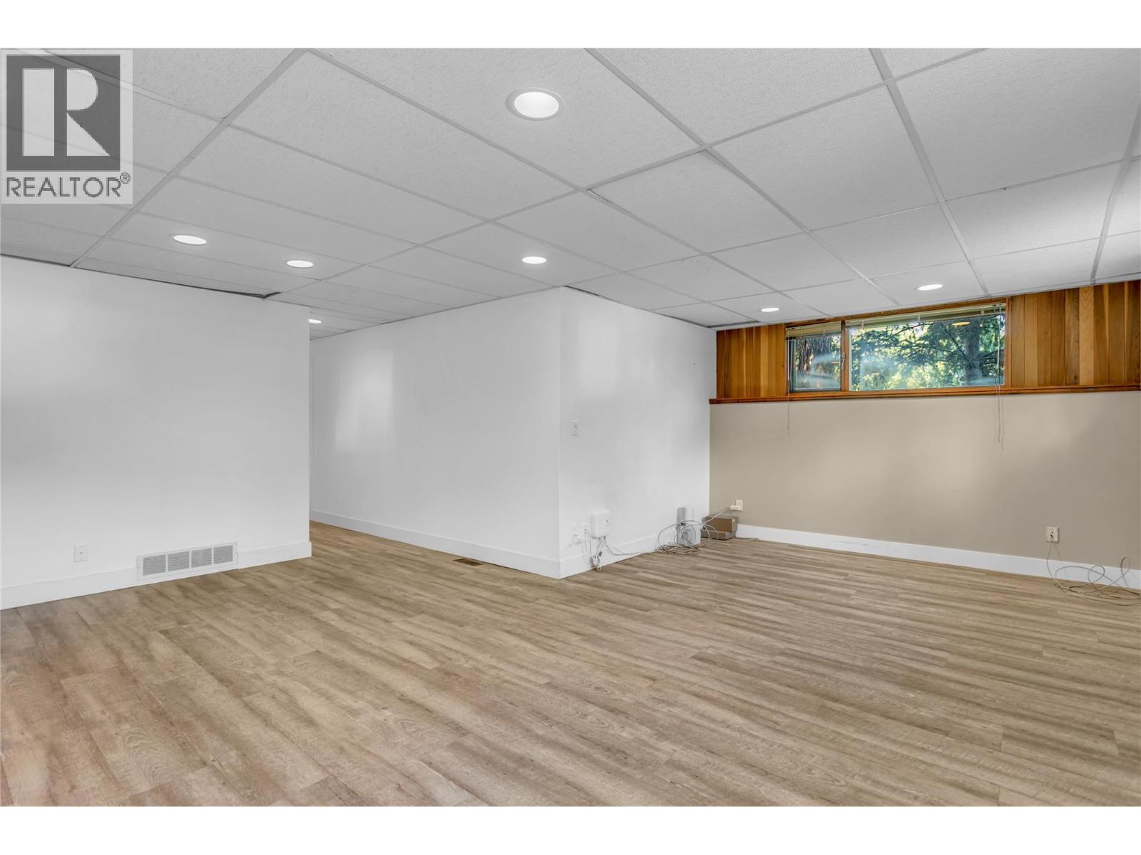  2605 Alberta Court, Kelowna