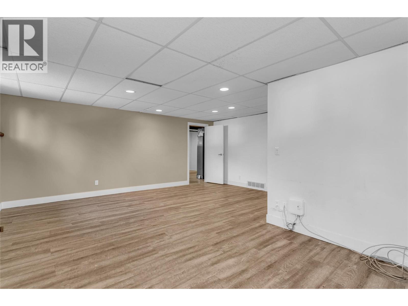  2605 Alberta Court, Kelowna