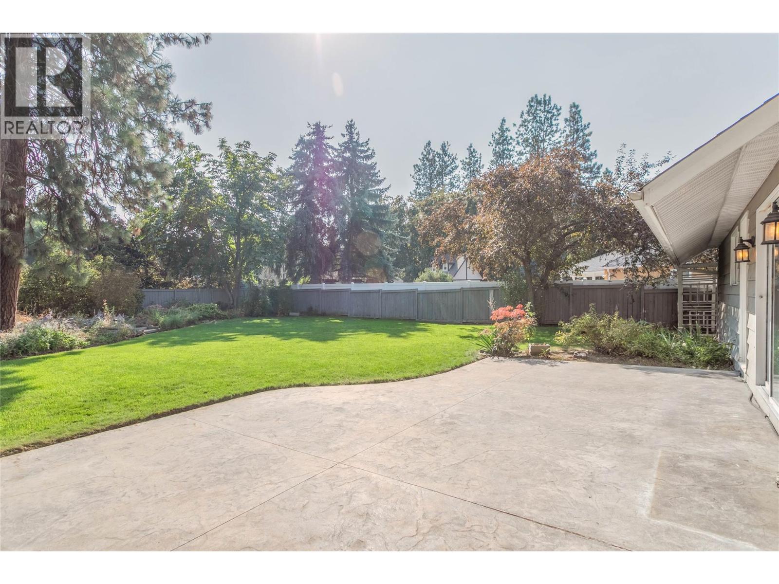  2605 Alberta Court, Kelowna