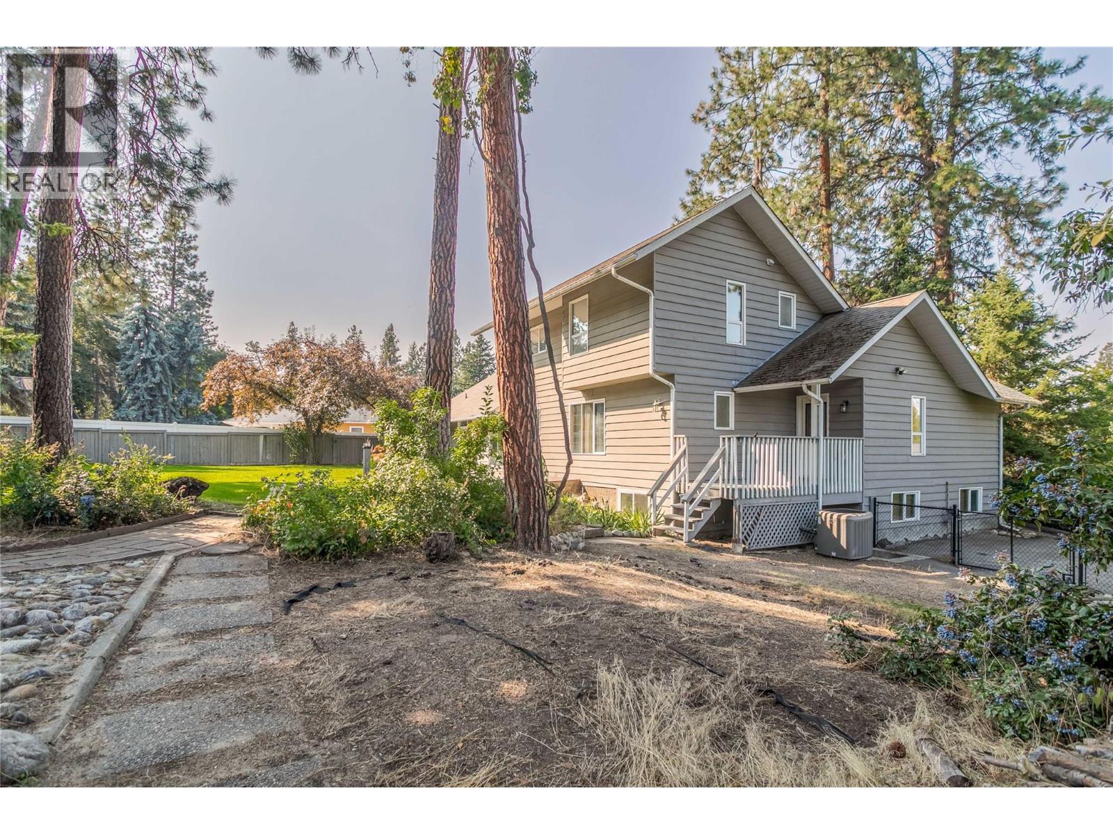  2605 Alberta Court, Kelowna