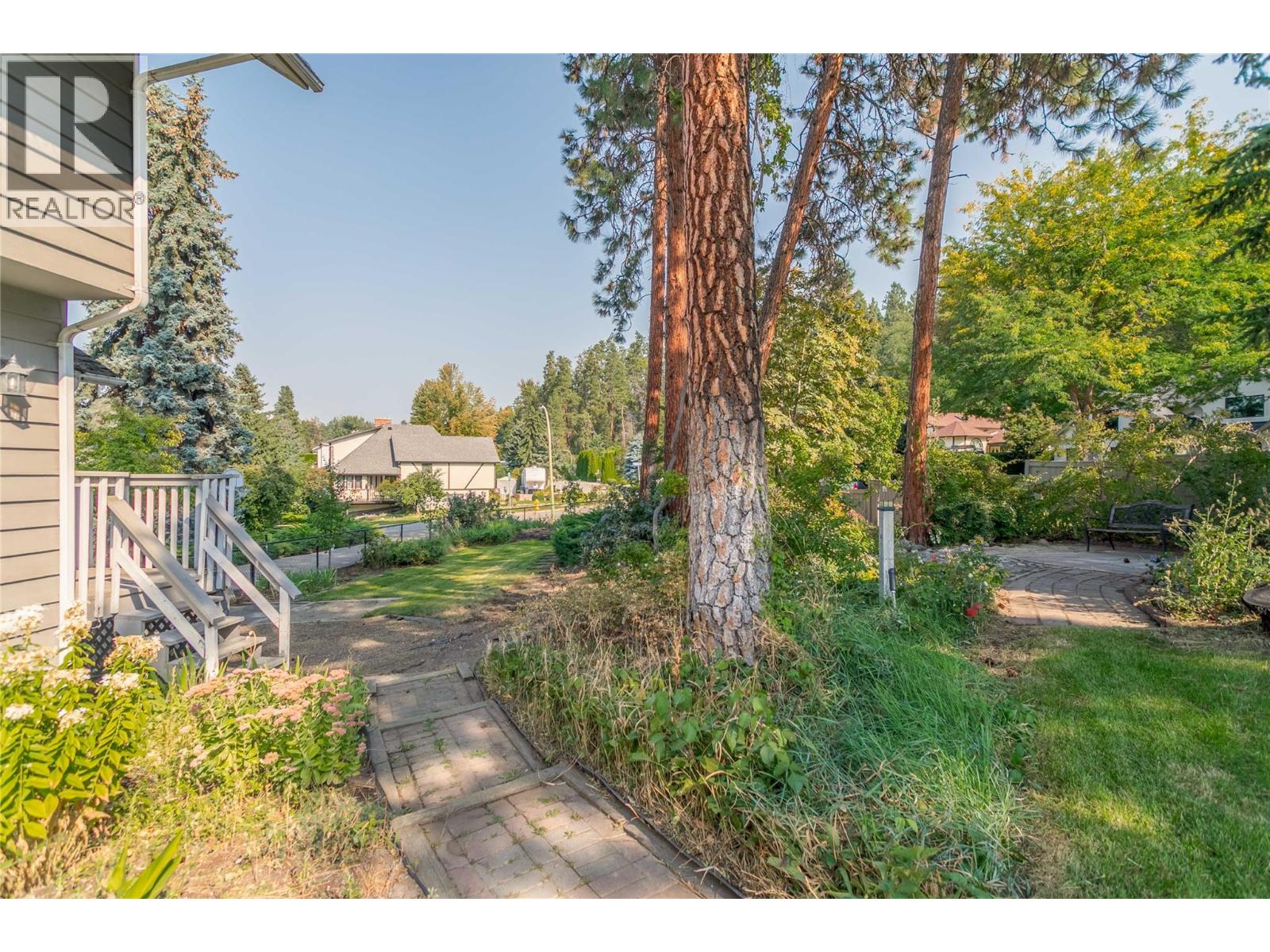  2605 Alberta Court, Kelowna