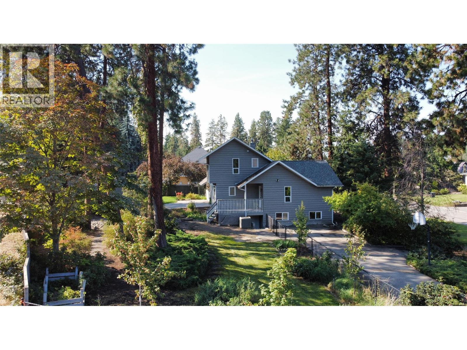  2605 Alberta Court, Kelowna