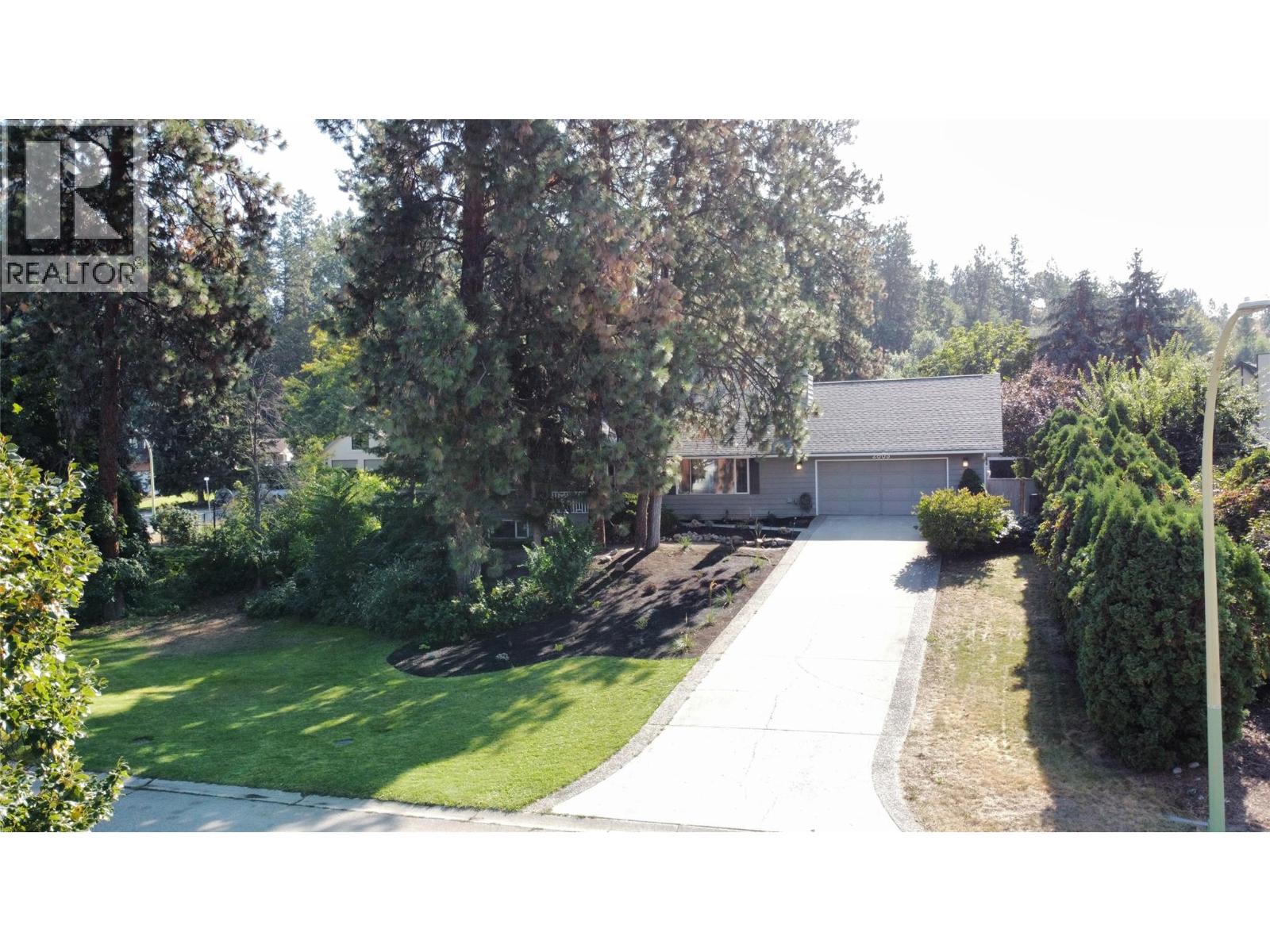  2605 Alberta Court, Kelowna