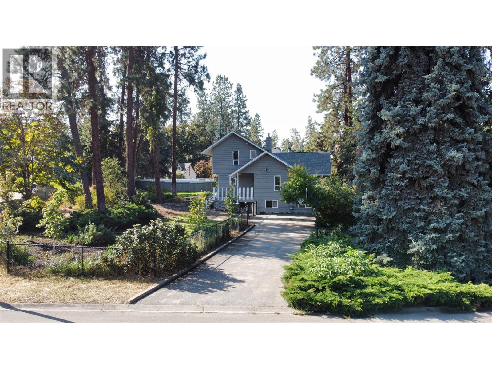  2605 Alberta Court, Kelowna