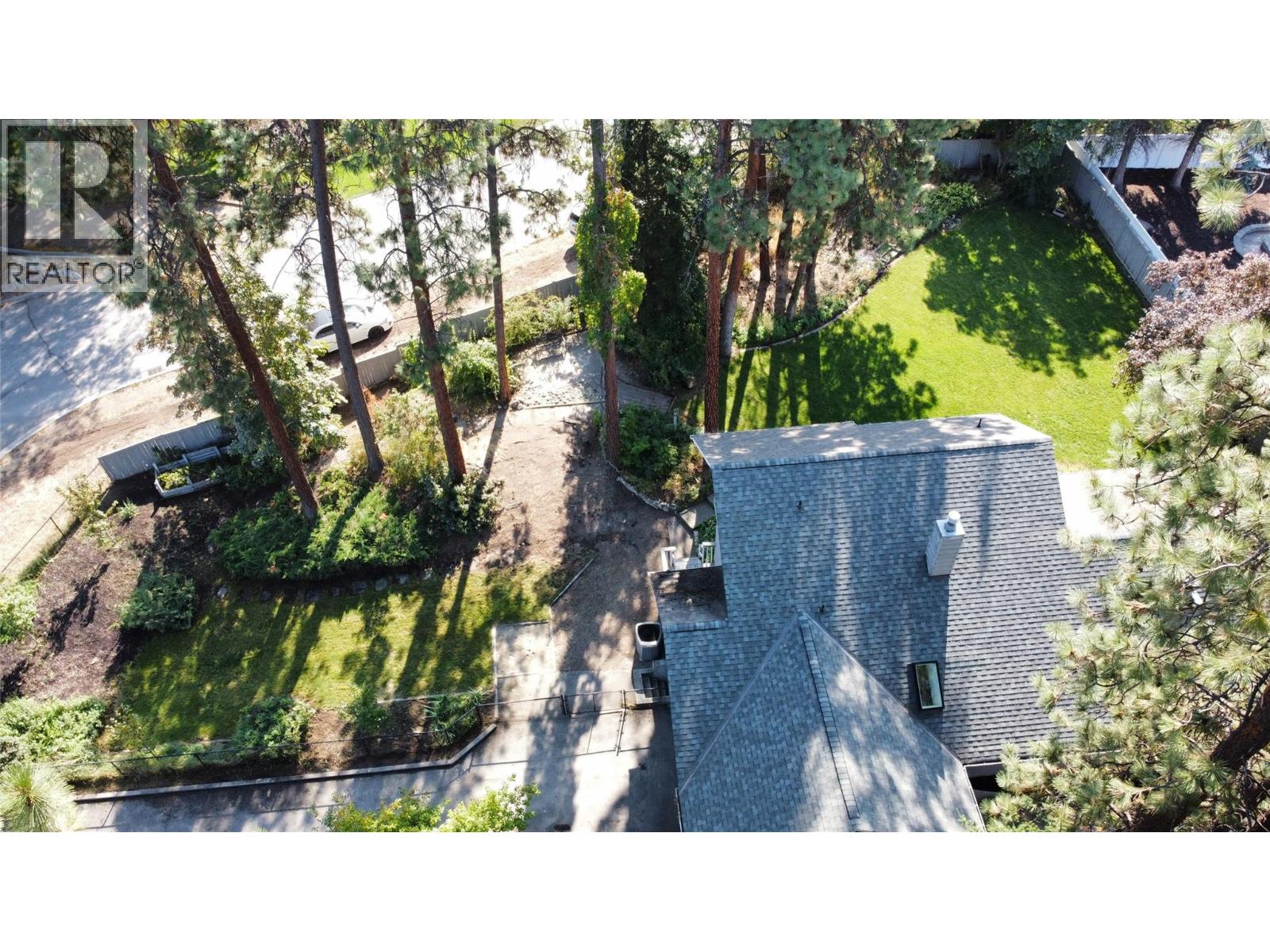  2605 Alberta Court, Kelowna