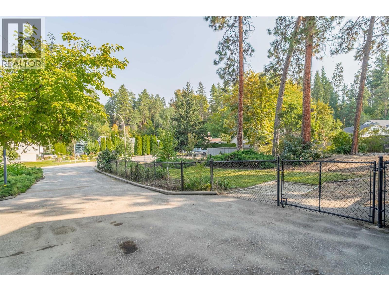  2605 Alberta Court, Kelowna