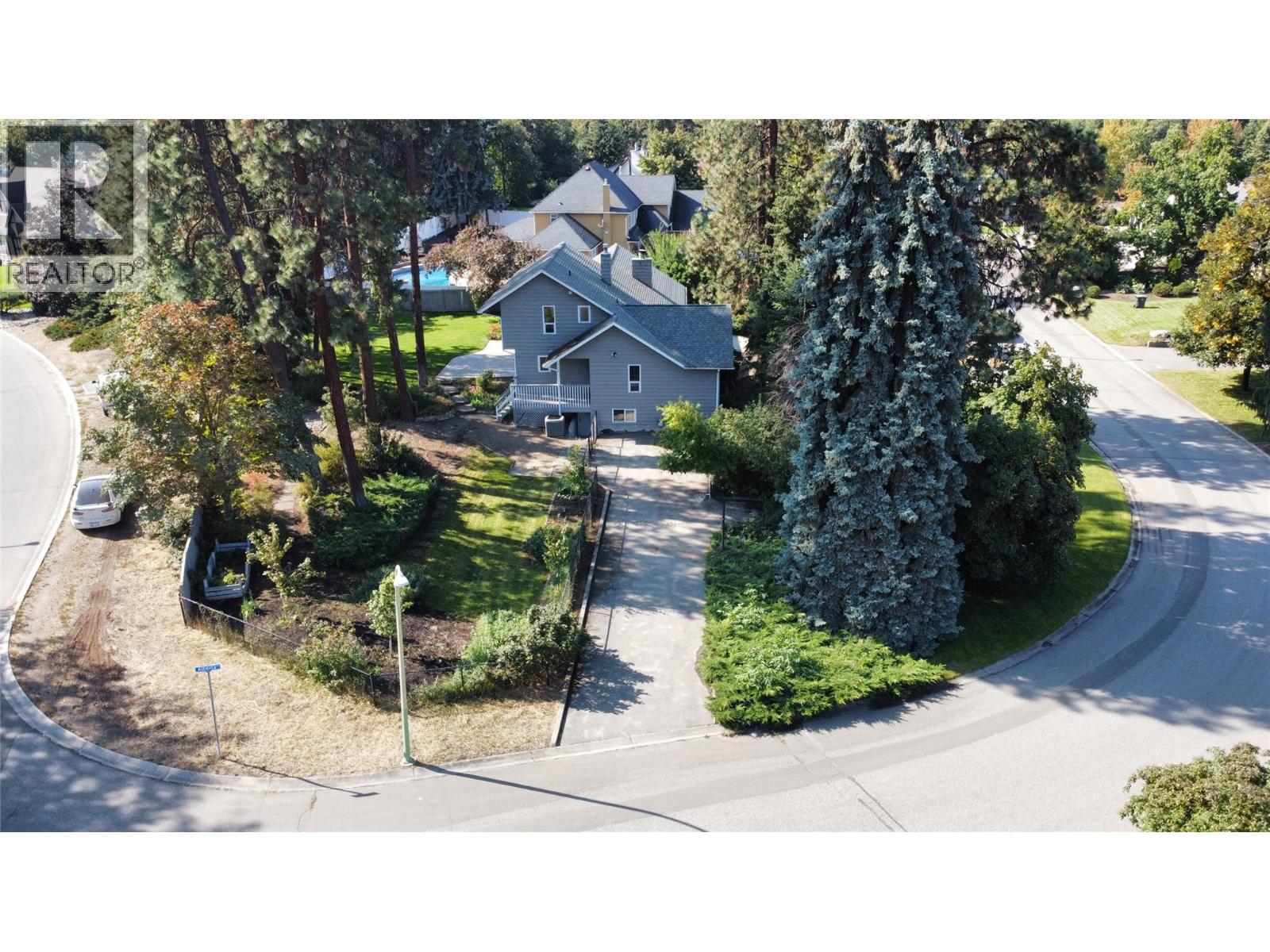  2605 Alberta Court, Kelowna