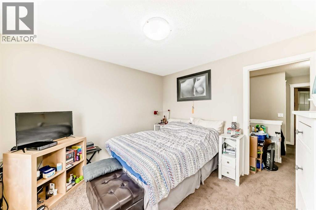 Single Family House for Sale in  Redstone Common NE Redstone Calgary 