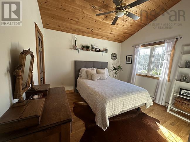 Property 24 of 49 of 123 French Cove Road