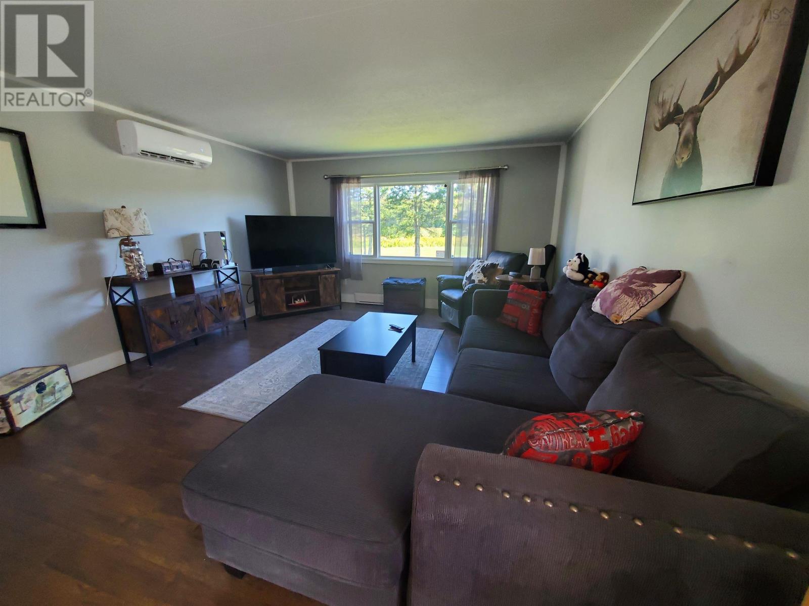 Property 2 of 26 of 1410 Duck Pond Drive