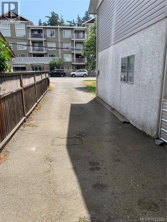 2832 Jacklin Rd, Langford