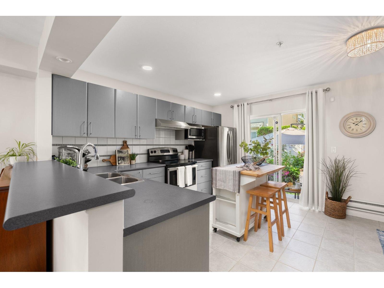 36 6450 199 STREET, Langley