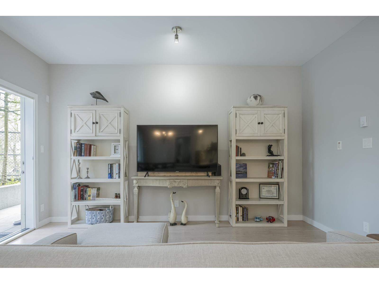 D109 20211 66 AVENUE, Langley