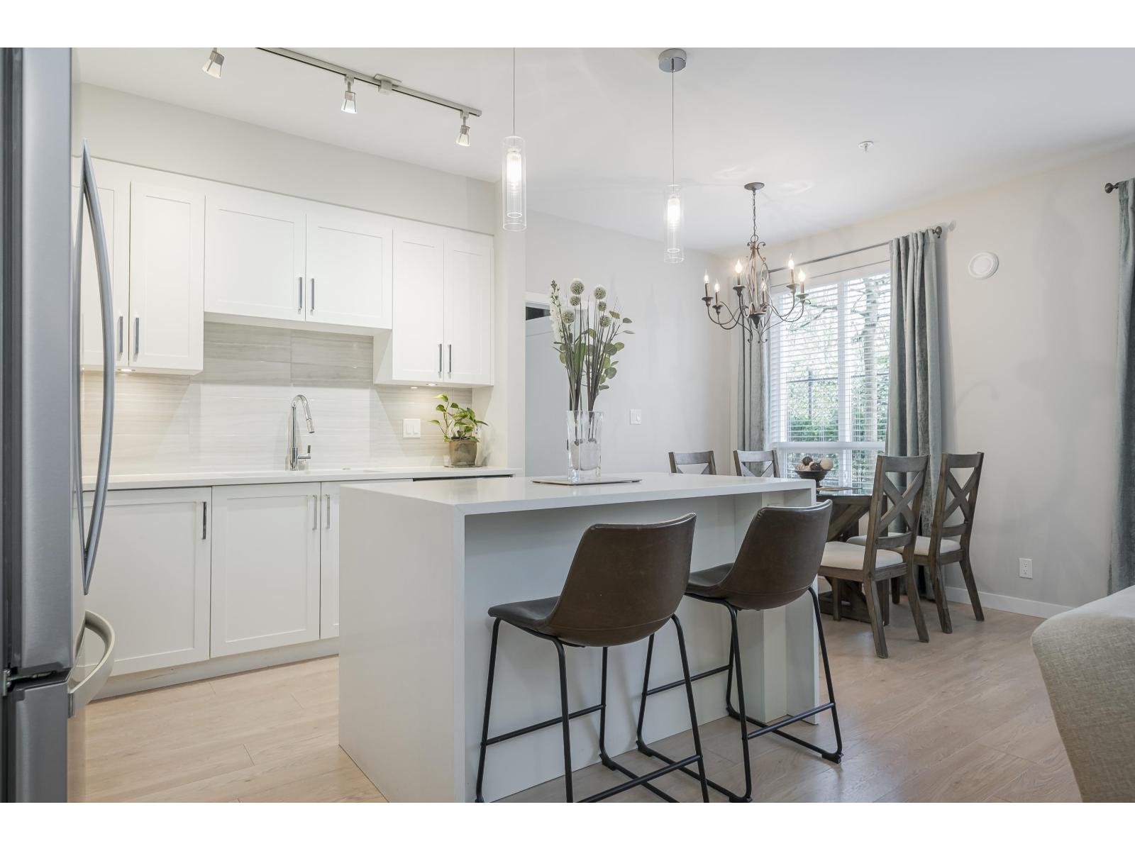 D109 20211 66 AVENUE, Langley