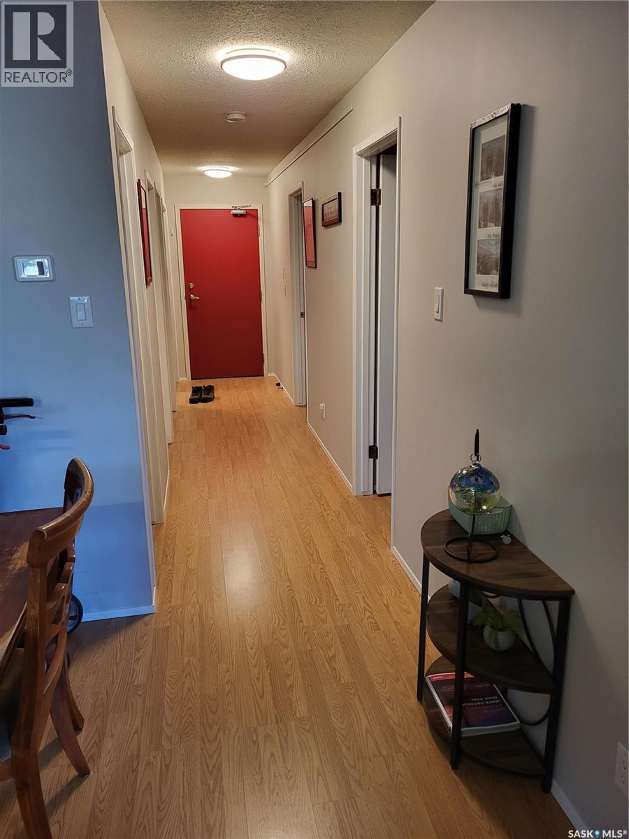 #106 3130 LOUISE STREET - 12