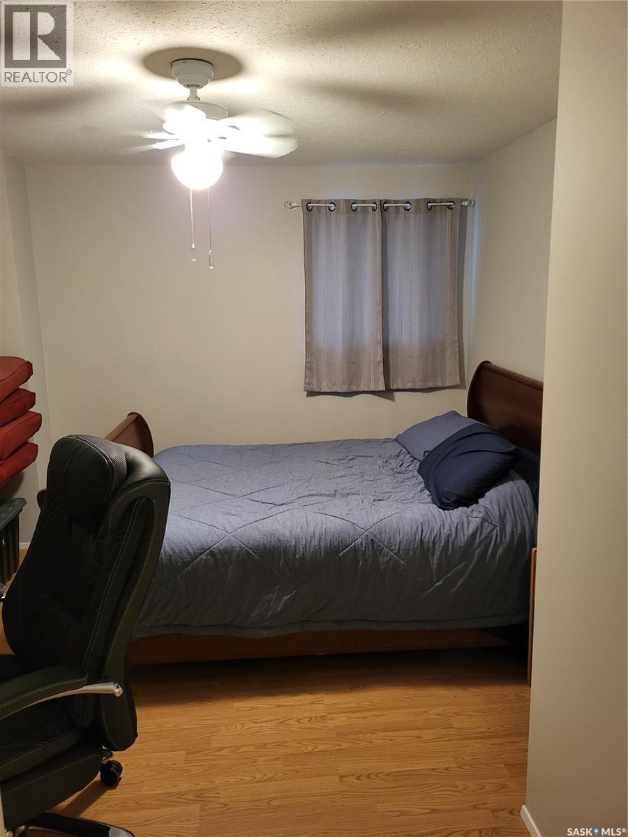 #106 3130 LOUISE STREET - 14