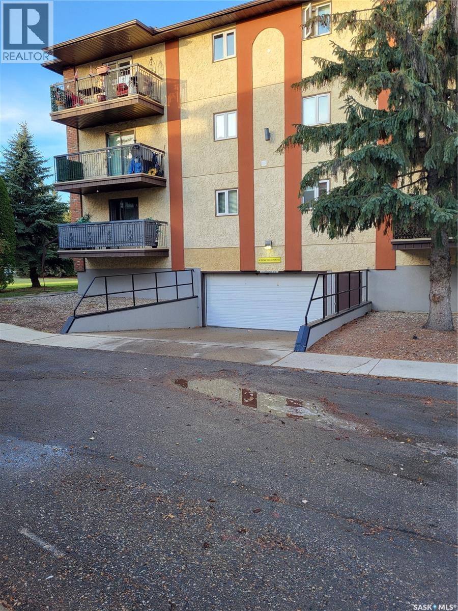 #106 3130 LOUISE STREET - 3