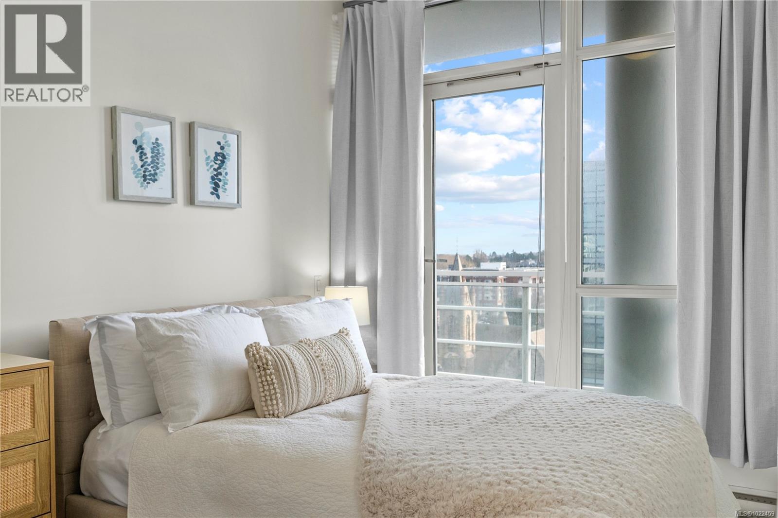 1401 834 Johnson St, Victoria