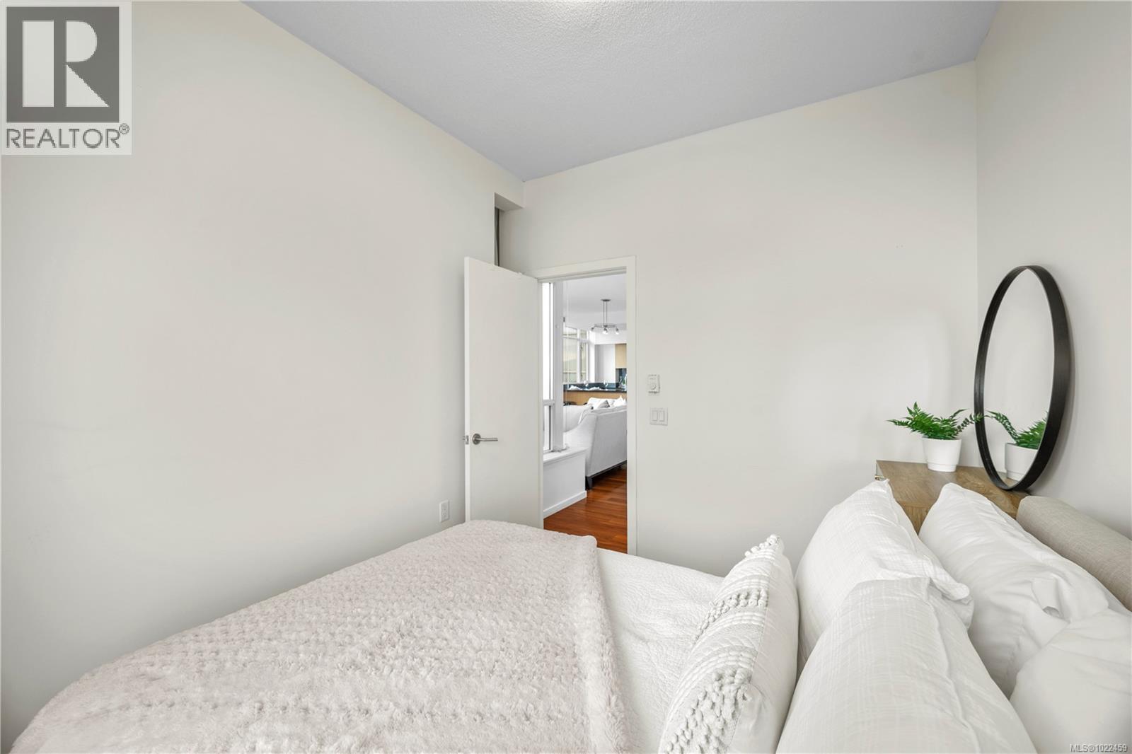 1401 834 Johnson St, Victoria