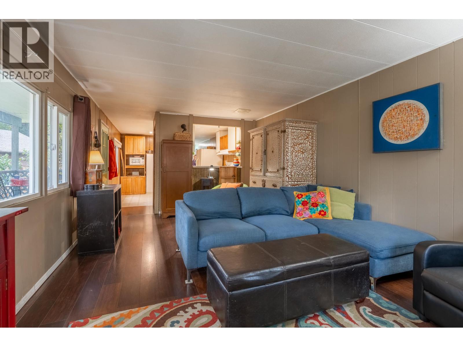 1 4514 SUNSHINE COAST HIGHWAY, Sechelt