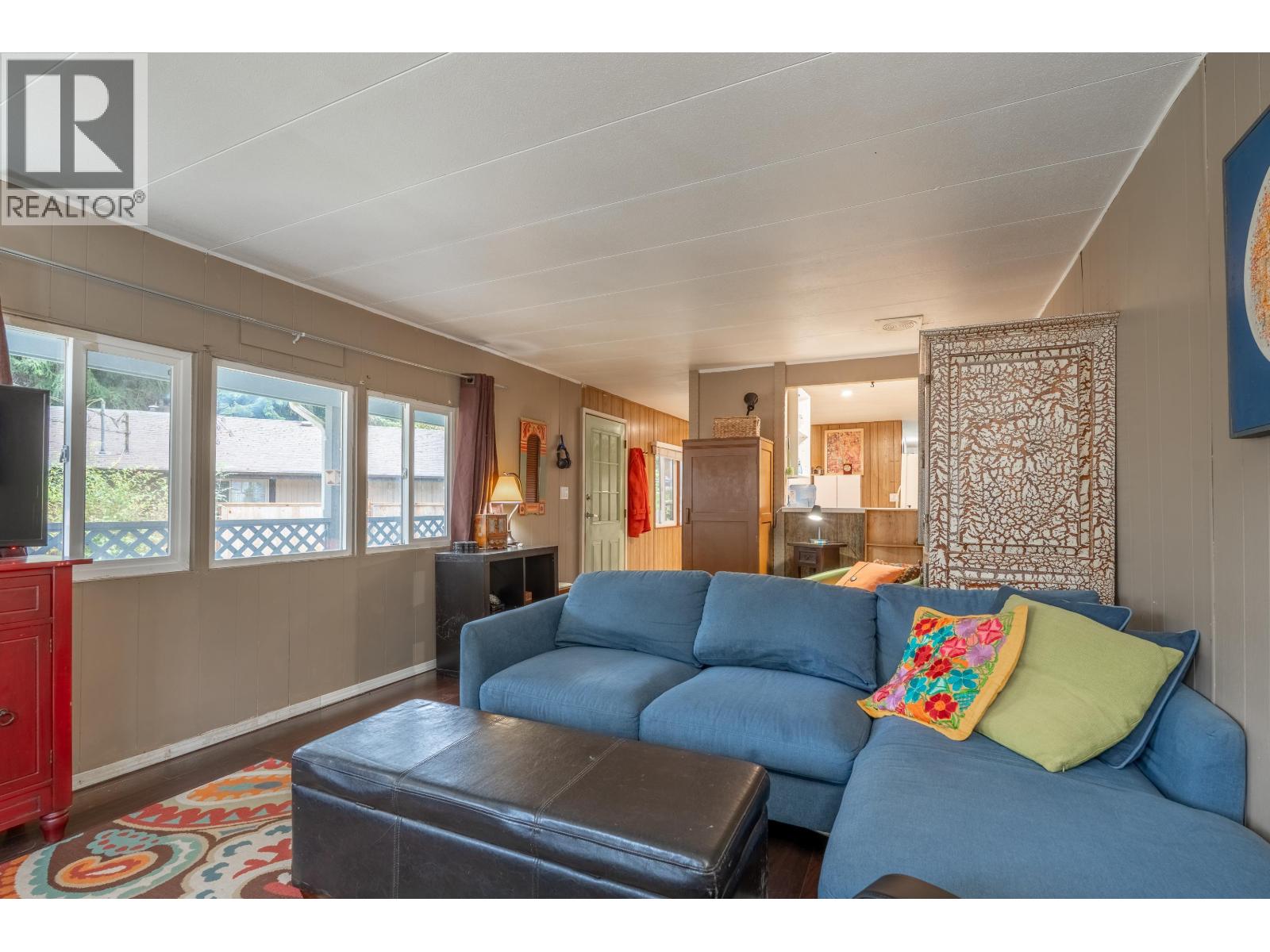 1 4514 SUNSHINE COAST HIGHWAY, Sechelt