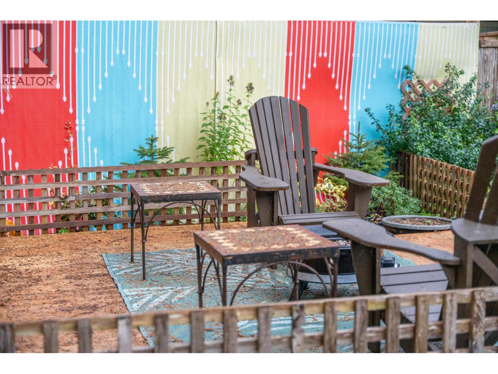 1 4514 SUNSHINE COAST HIGHWAY, Sechelt