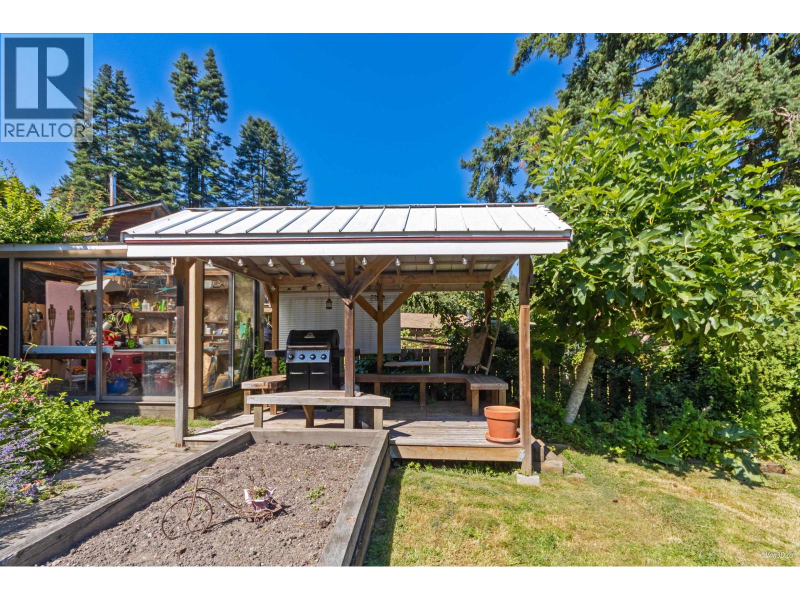 1115 LENORA ROAD, Bowen Island