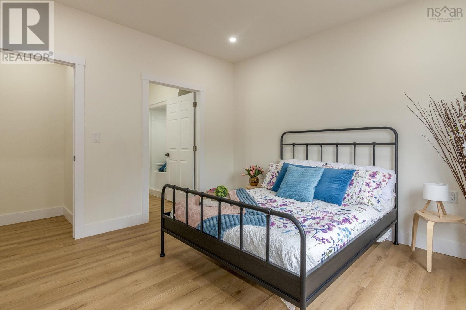 Property 25 of 37 of 1914 Irwin Lake Rd