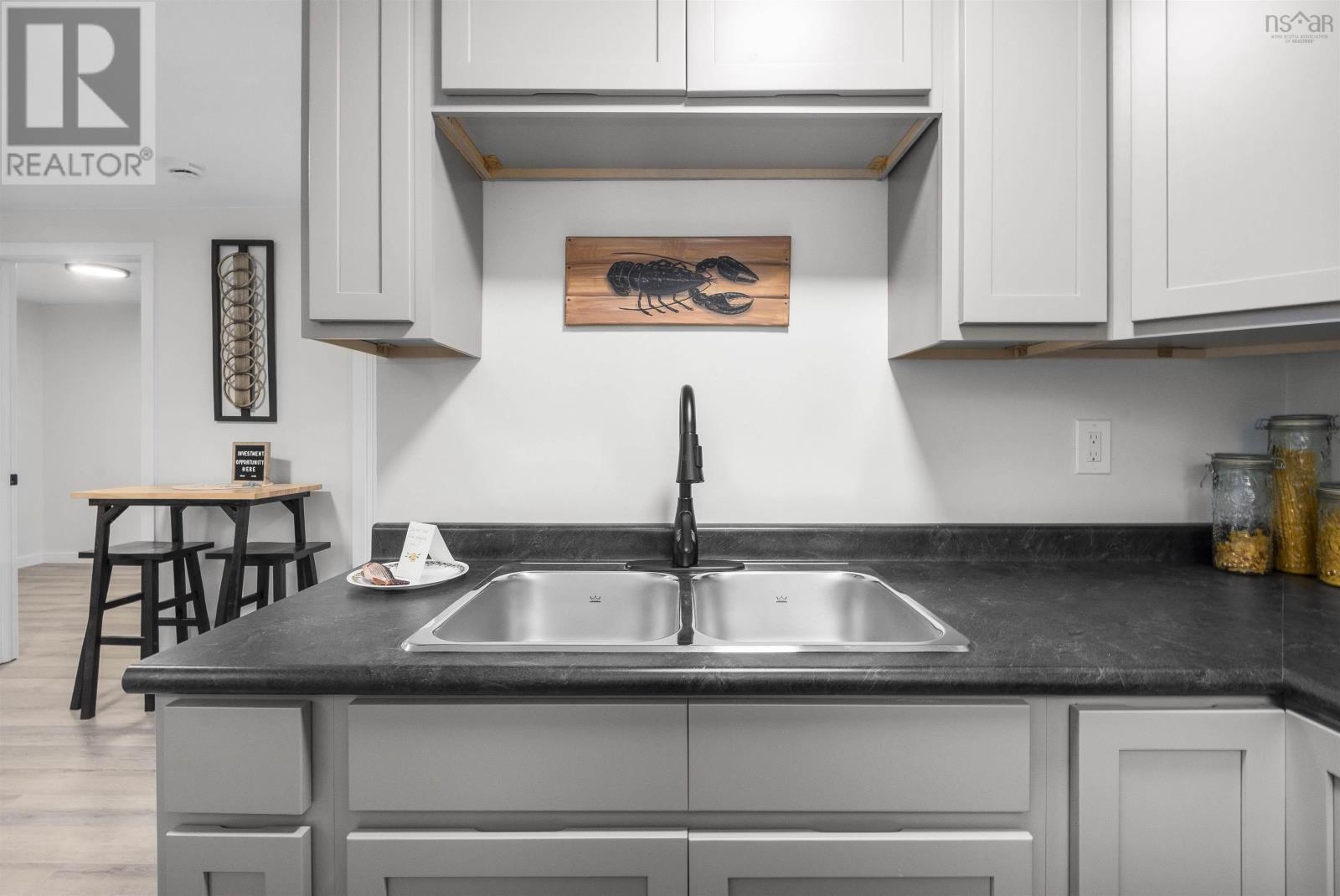 Property 7 of 20 of 40 Spruce Drive