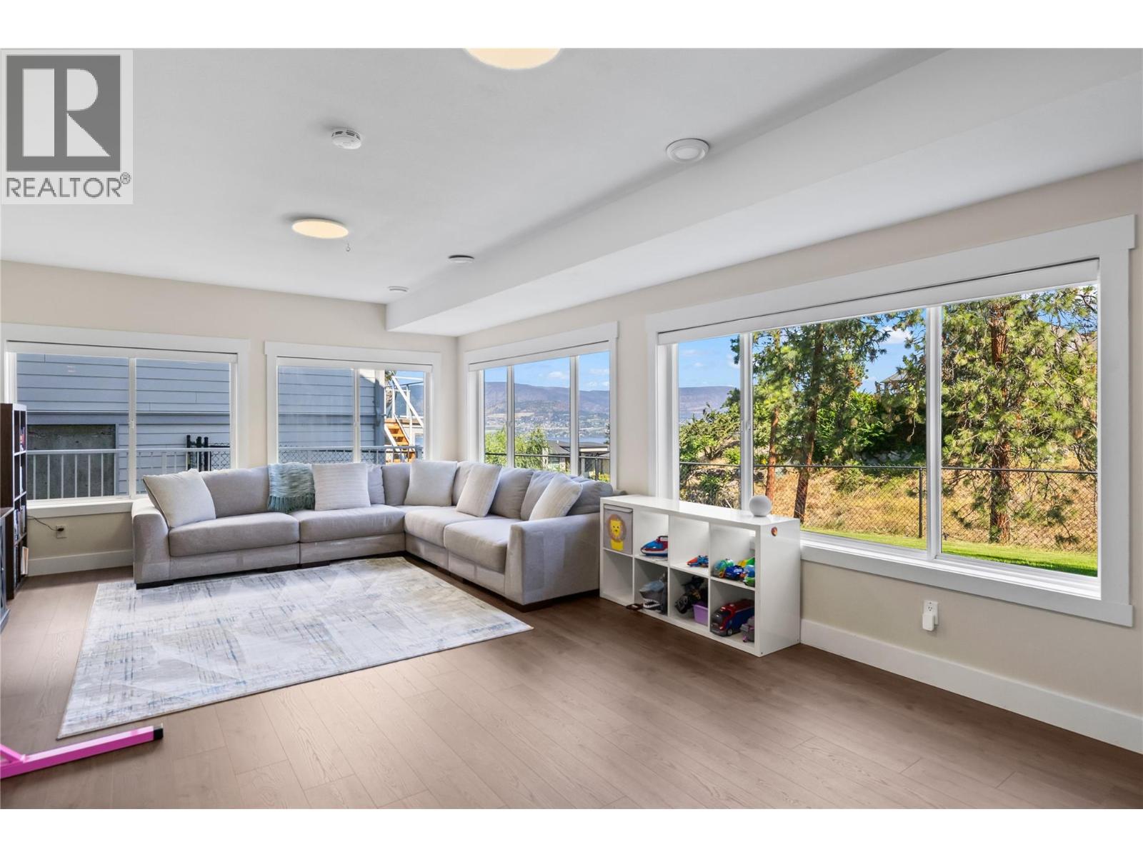  408 Quilchena Crescent, Kelowna