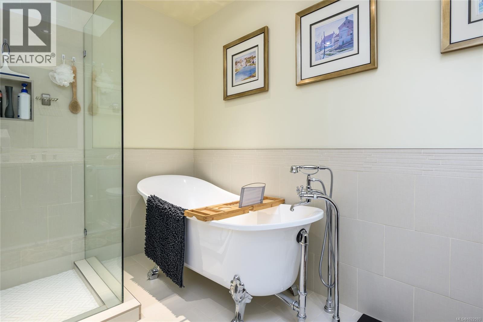 1639 MALLARD DR - 19