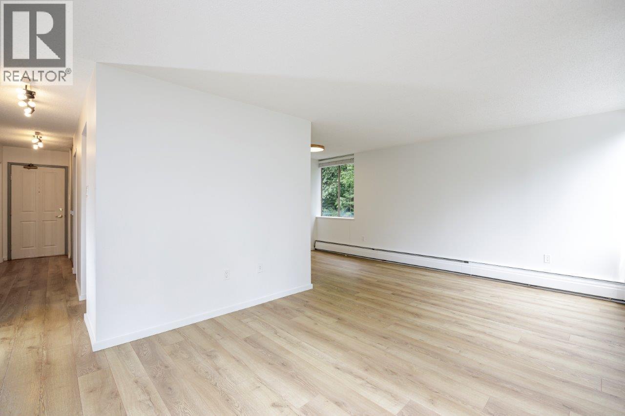 304 2008 FULLERTON AVENUE, North Vancouver