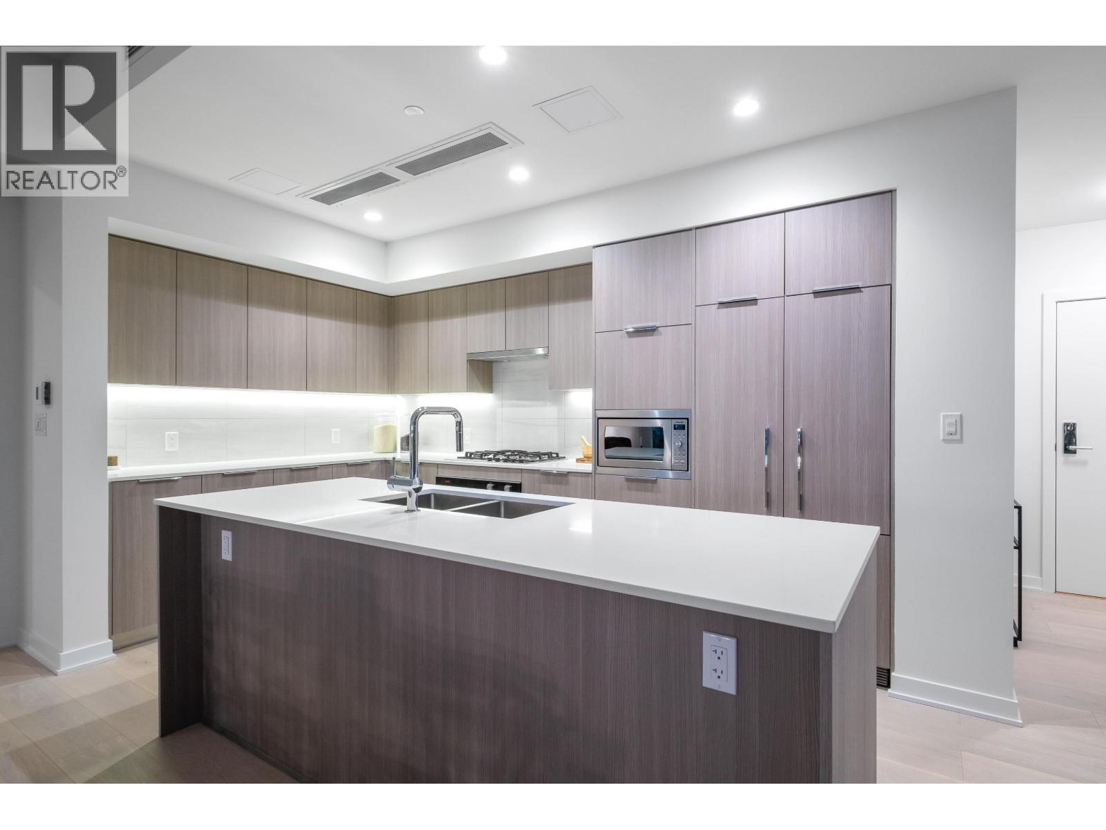 2602 1401 HUNTER STREET, North Vancouver