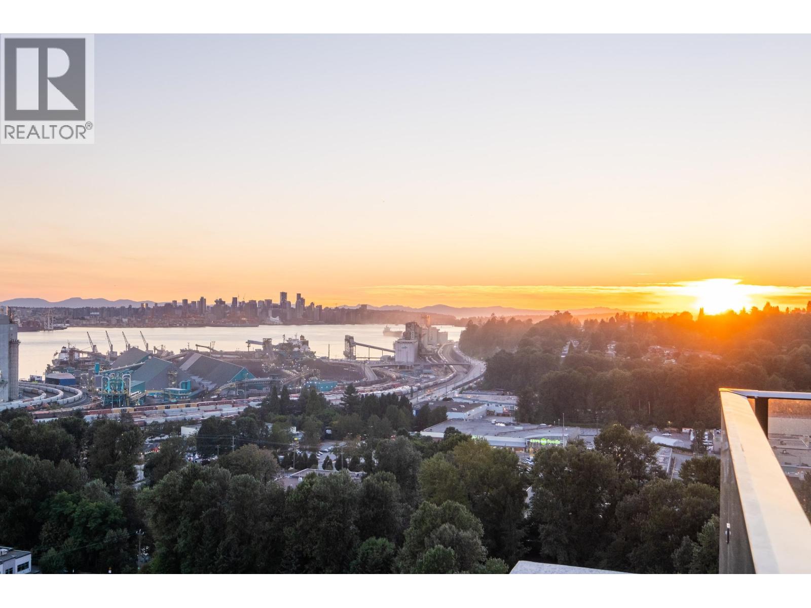 2602 1401 HUNTER STREET, North Vancouver