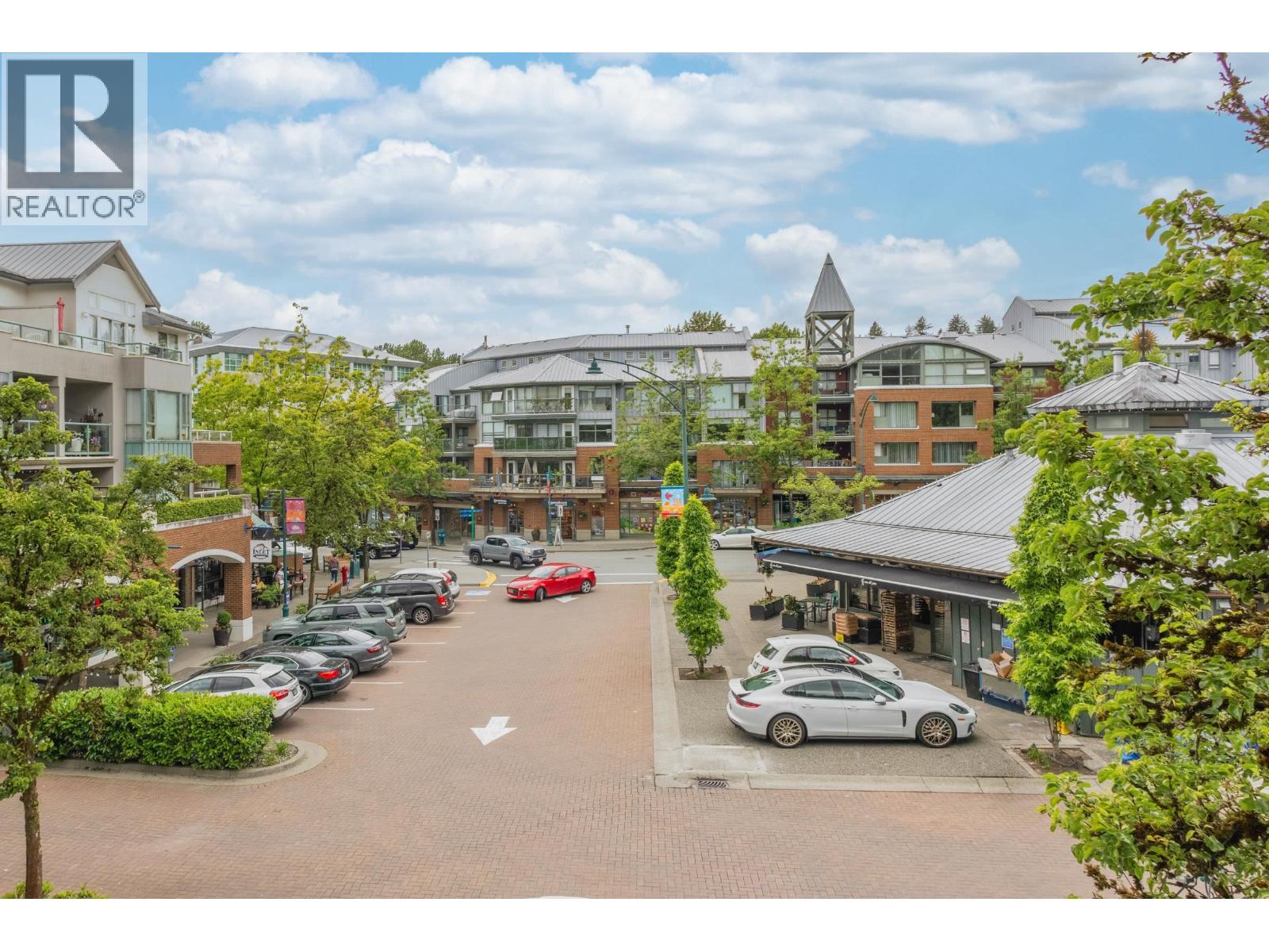 903 235 GUILDFORD WAY, Port Moody