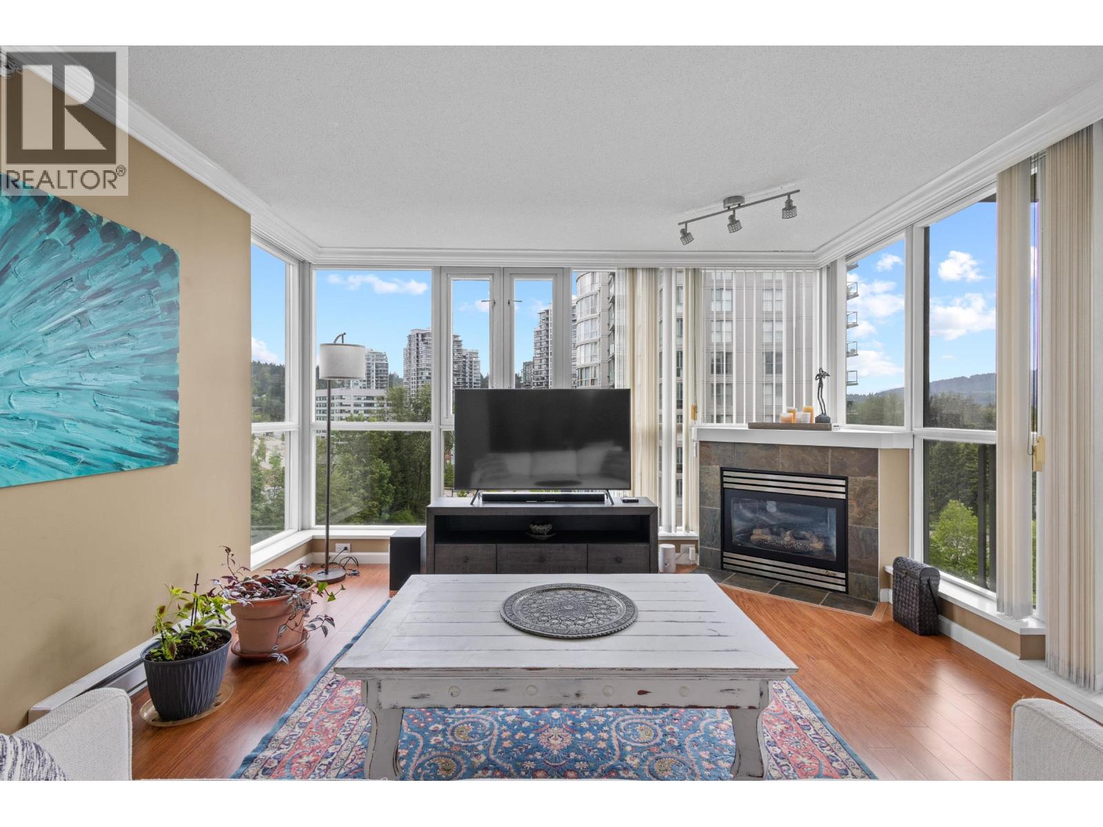 903 235 GUILDFORD WAY, Port Moody