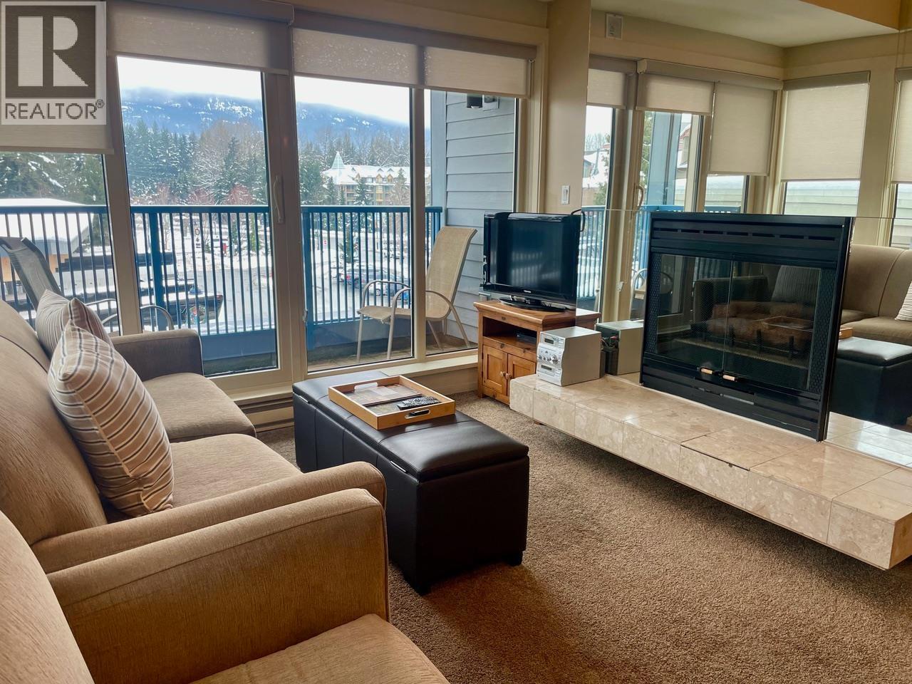 310 Week 1-4321 VILLAGE GATE BOULEVARD, Whistler