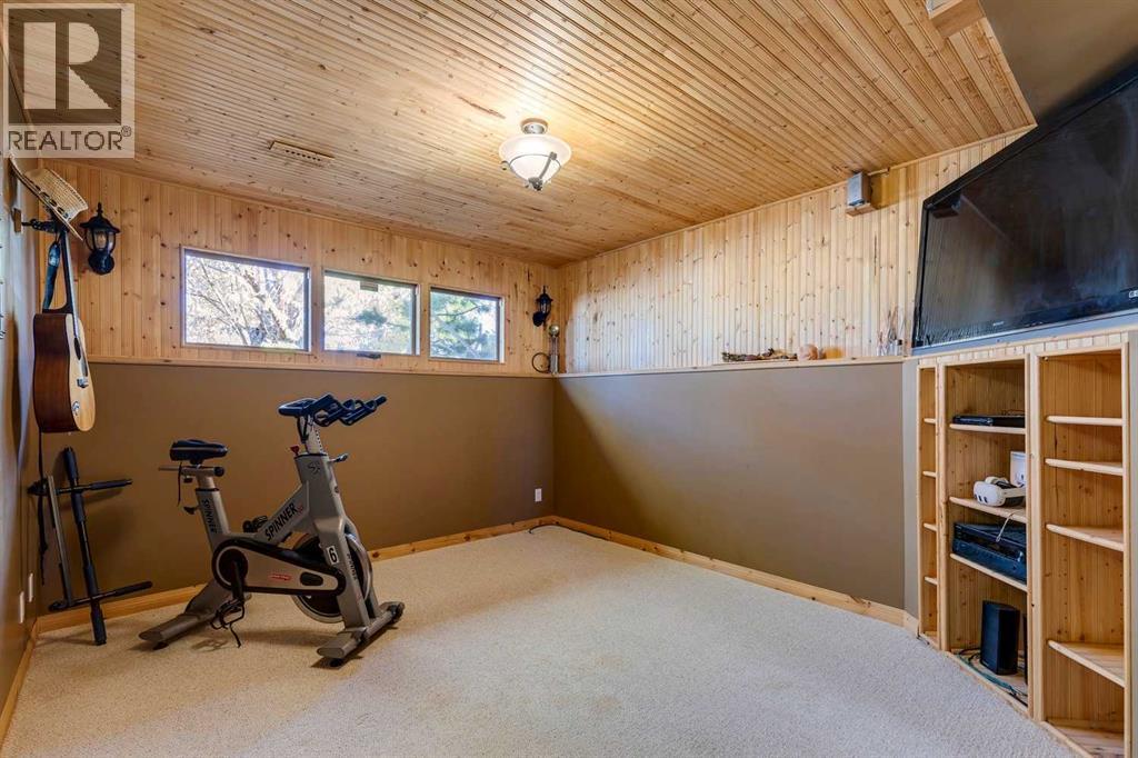 Single Family House Bi-level for Sale in  Midcrest Crescent SE Midnapore Calgary 