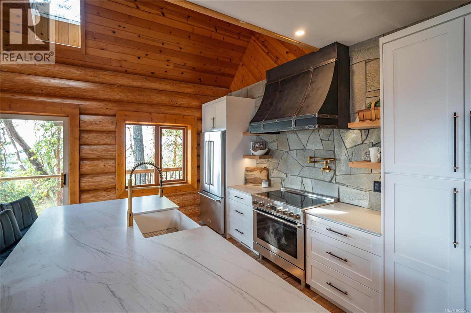 8030 Trans Canada Hwy, Duncan