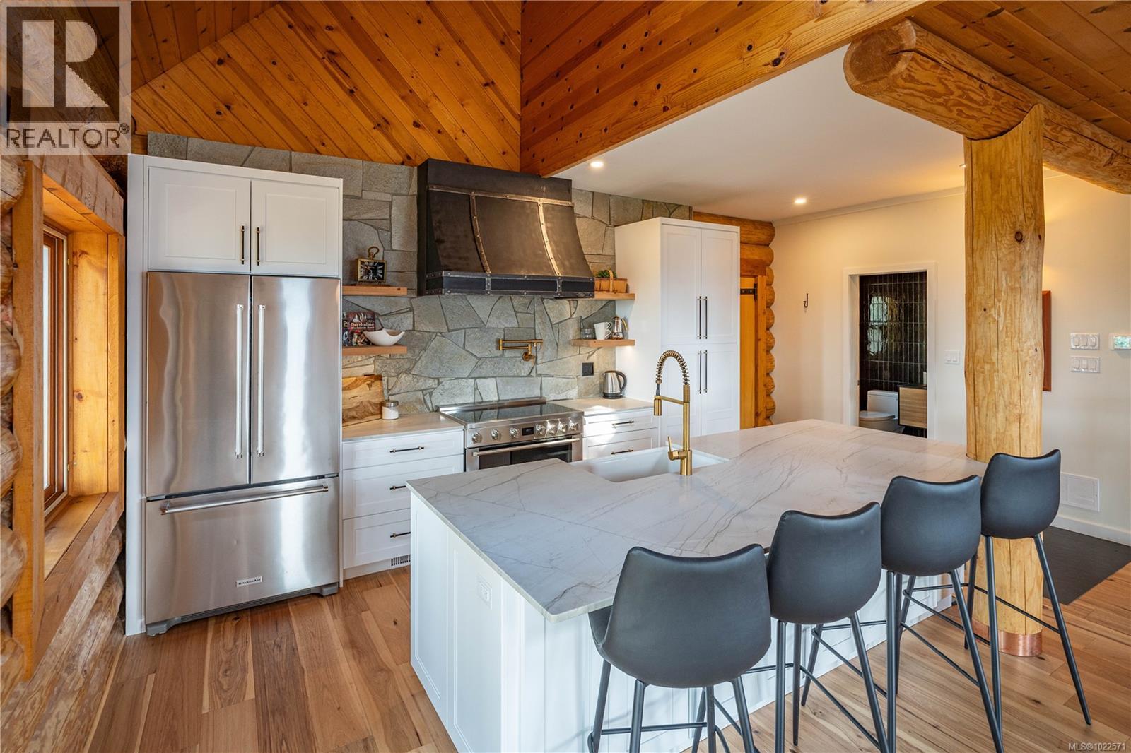 8030 Trans Canada Hwy, Duncan