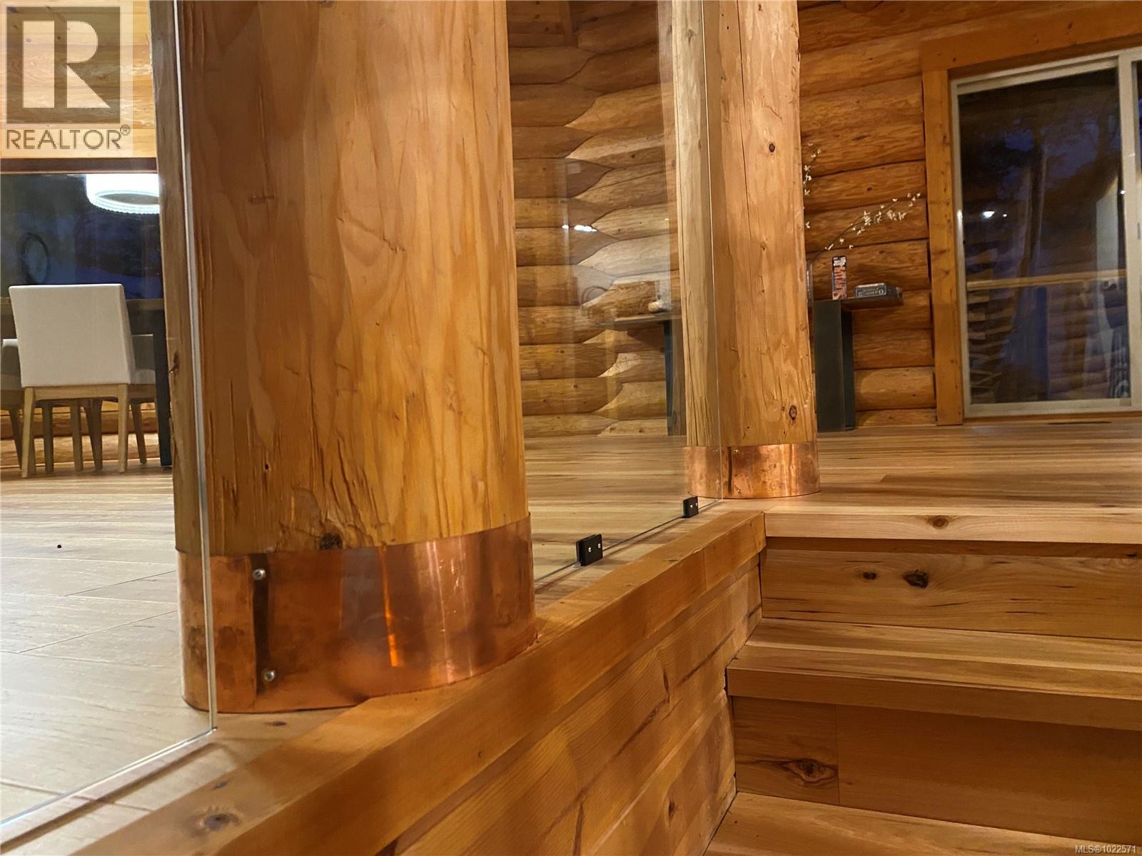 8030 Trans Canada Hwy, Duncan