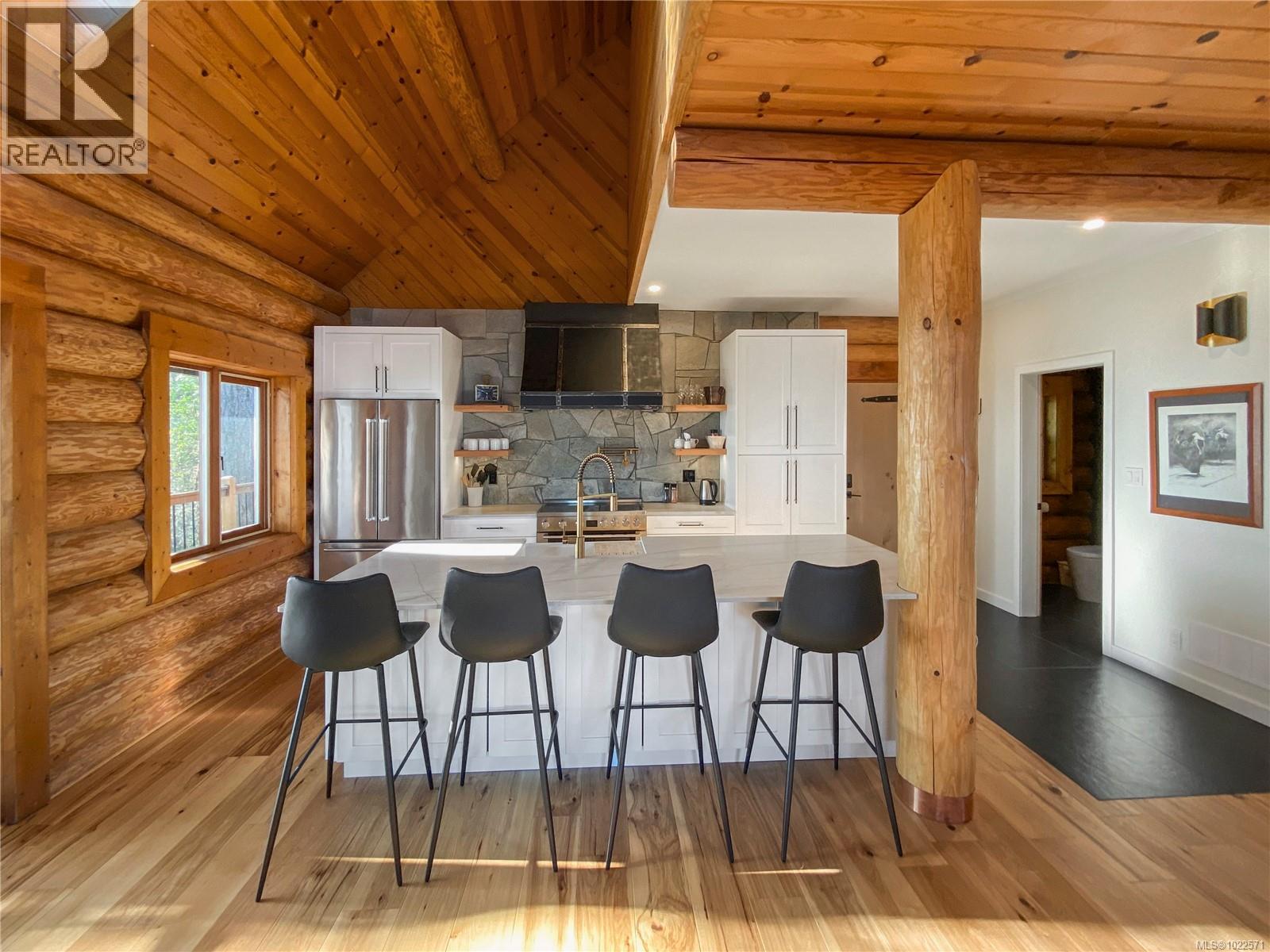 8030 Trans Canada Hwy, Duncan