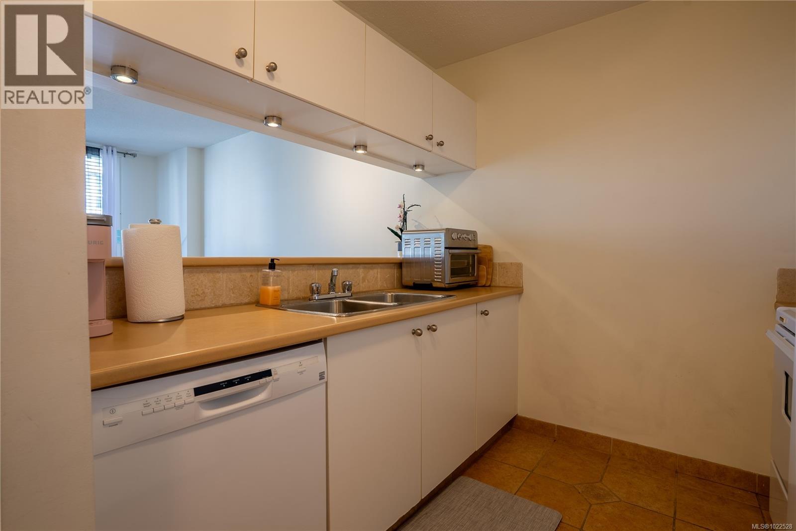 603 835 View St, Victoria