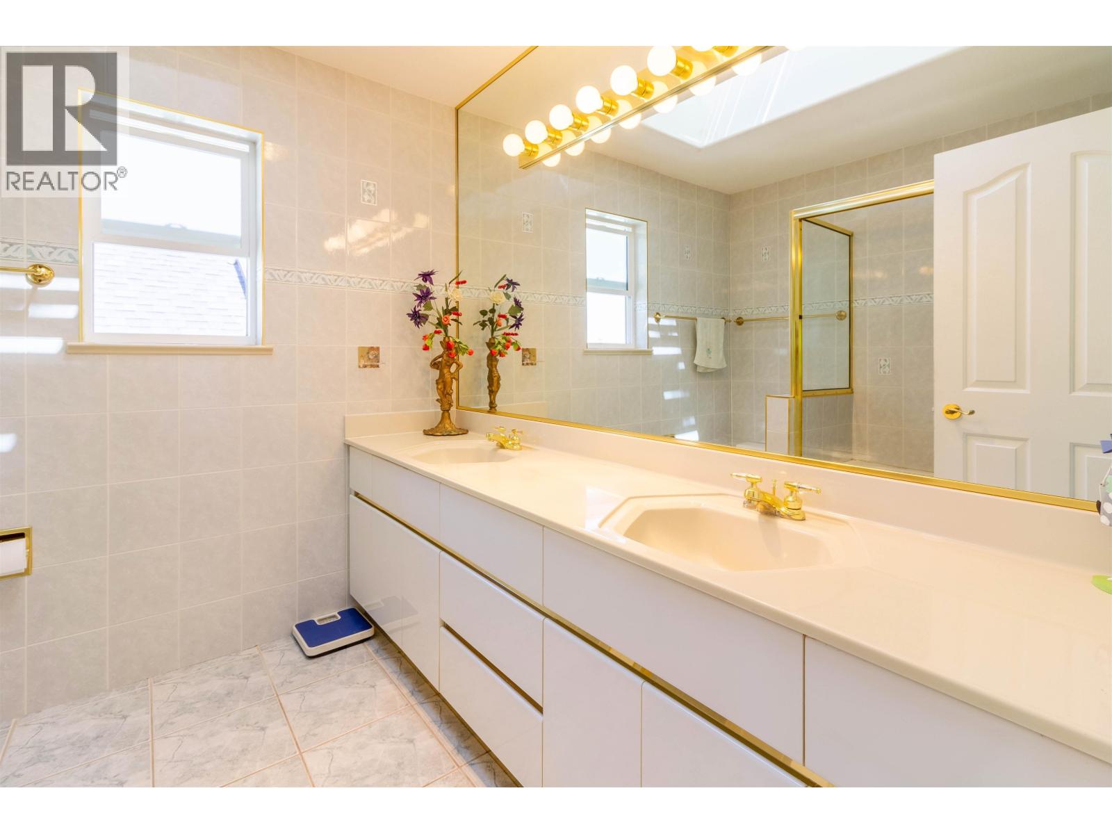 7286 BARNET ROAD, Burnaby