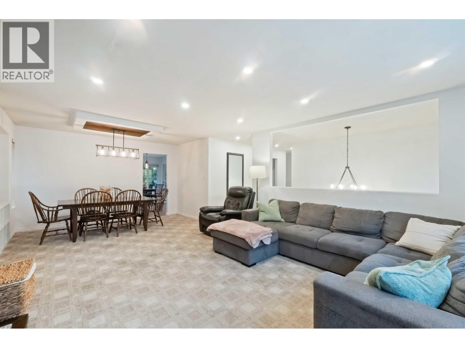 27111 122 AVENUE, Maple Ridge