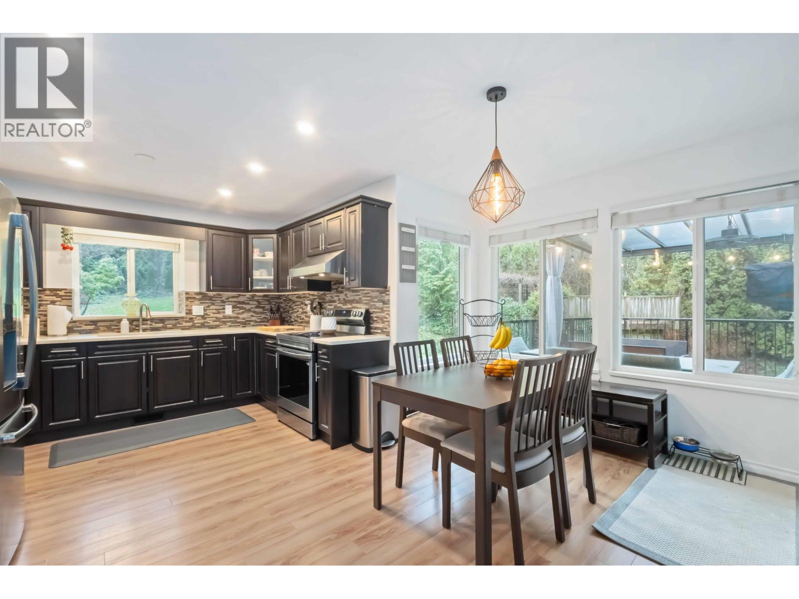 27111 122 AVENUE, Maple Ridge