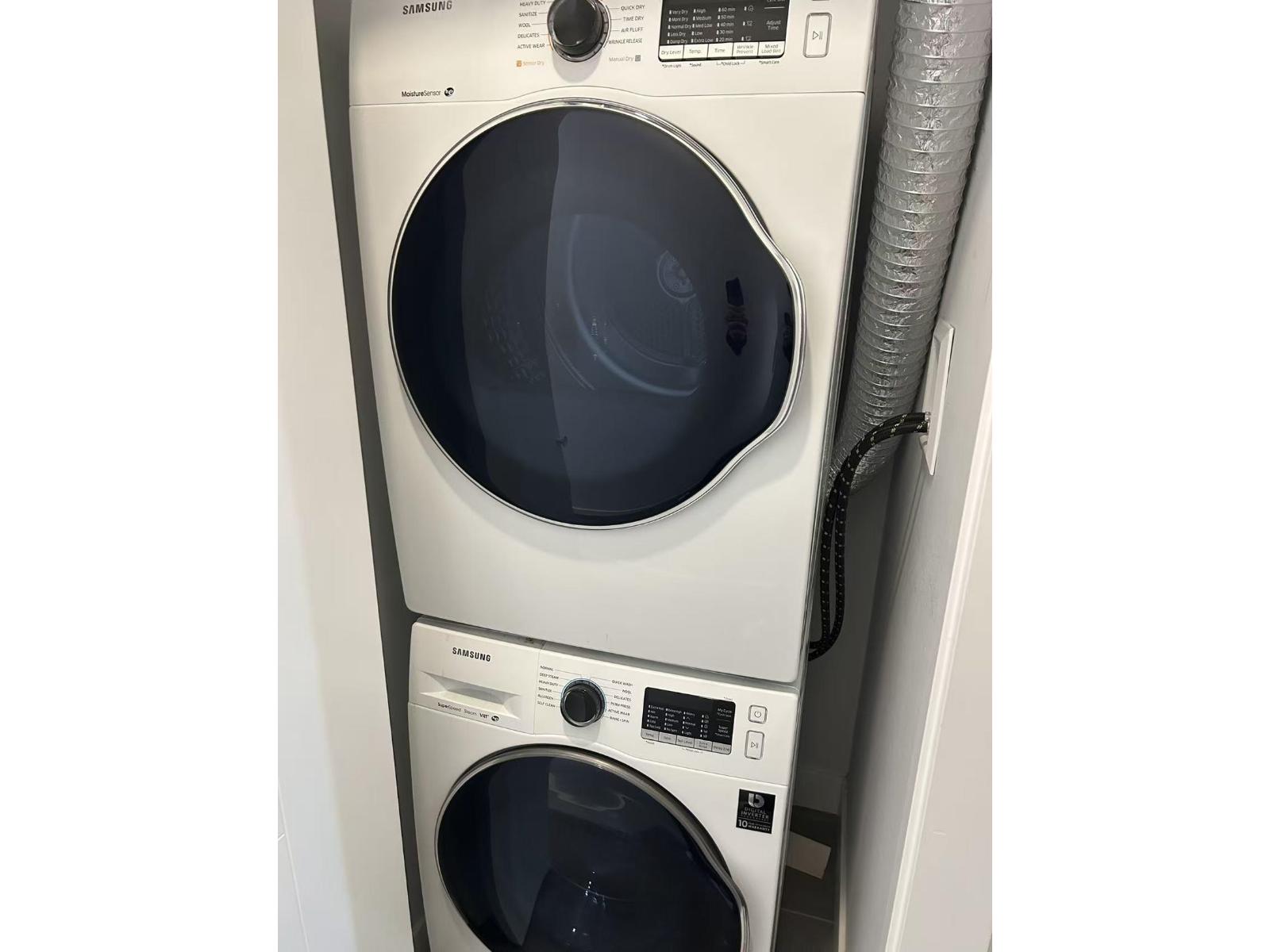 305 20686 EASTLEIGH CRESCENT